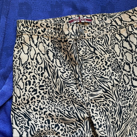 Makers True Originals | Leopard high waisted jeans - Picture 7 of 8